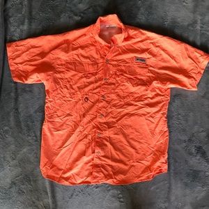 Men’s Columbia shirt